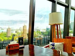 靠窗位-维纳斯酒店-忆咖啡观景餐厅(象山公园店)