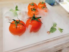 番茄脆菇沙拉-小大董·烤鸭(凤凰汇店)