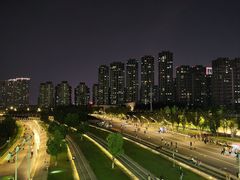 -南京眼步行桥
