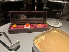 -左庭右院鲜牛肉火锅黑金店(陆家嘴中心店)