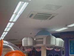 -孩子王童乐园(马群店)