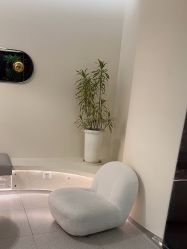 -PE SALON