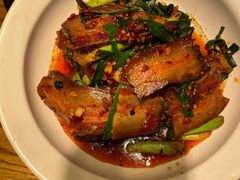 蒜叶炒乡里腊肉-爱碗亭·鲜炒湖南菜(壹城中心店)