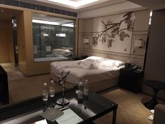 -上海宝华万豪酒店