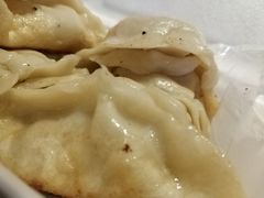 -黄阿姨锅贴大王(万航渡路店)