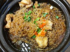 -有红鸡毛店·砂锅菜(抚琴夜市店)