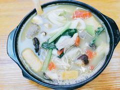 -金陵杨胖子·砂锅麻辣烫(金轮新天地店)