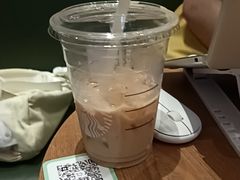-星巴克(长沙友阿奥特莱斯店)