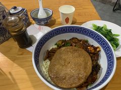 -沪西老弄堂面馆(定西路店)