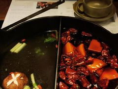 四季草本鸳鸯锅-盡膳口福跷脚牛肉火锅(北美新天地店)