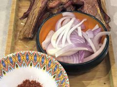 -乡村馕坑肉·烧烤·新疆菜·本地人更爱吃(阿勒泰首店)