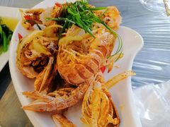 -覃记海鲜美食餐厅