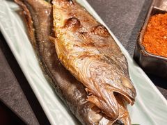 -铭牛烧肉·和牛海鲜自助(高新月牙湖店)