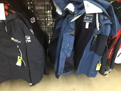 -迪卡侬(西三旗店)