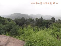 -灵岩山风景区