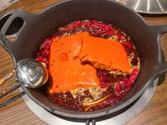 -鸣鹤山房•成都串串香火锅茶坊(龙阳广场店)