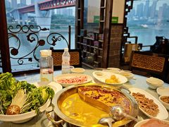 -小天鹅火锅·一线江景洪鼎旗舰店(洪崖洞店)