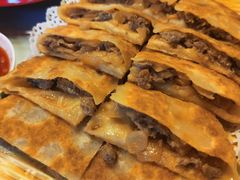 驼肉馅饼-十二毡房蒙餐·蒙古包