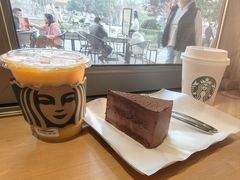 -星巴克(长沙友阿奥特莱斯店)