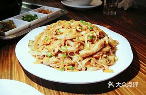 Stir-Fried Rice Noodles