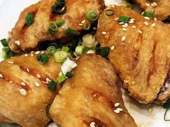 -Chom Cafe and Restaurant