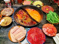 -冯校长老火锅(中联广场店)