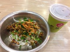 -日头火米粉(稚山路店)