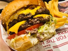 -The Habit Burger Grill 哈比特汉堡(爱琴海店)