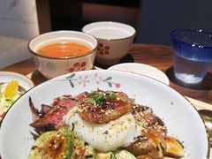 -POKEE VIA&Brunch·维娅(重庆来福士店)
