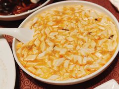 蟹黄豆腐-东方明珠老上海8号餐厅(东方明珠广播电视塔店)