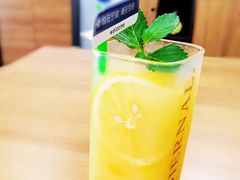 -宁波宝信宝马4S店(江北日湖店)