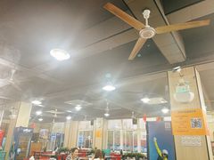 大堂-皖北巫氏三胖地锅鸡(长淮总店)