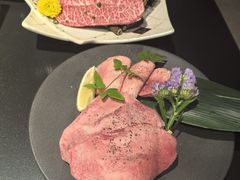 -山川小町·极番烧肉(新地假日广场店)