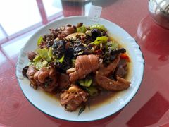 -美顺香食府鱼头老店(雪野湖店)