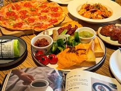 -Common Table · Brunch & Coffee