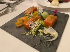 -龙虾酒吧扒房(宁波香格里拉店)