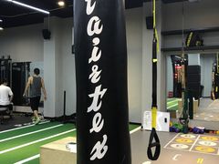 -Freedom Fitness私教健身俱乐部(徐虹北路店)