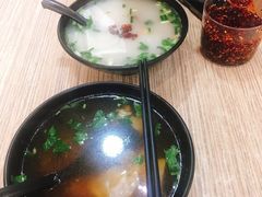 -河间驴肉火烧(联盛广场B区店)