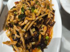 -渝信川菜 · 川味家常菜(财富购物中心店)