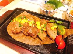 厚切牛舌-柏鮨寿司.刺身.定食(米山町地中海店)