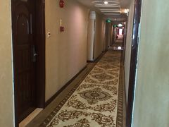 -维也纳酒店(罗湖口岸国贸东门店)