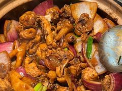 -胡须佬鸡煲四季火锅店(石厦西村直营店)