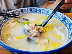 -桥香园过桥米线(国贸店)