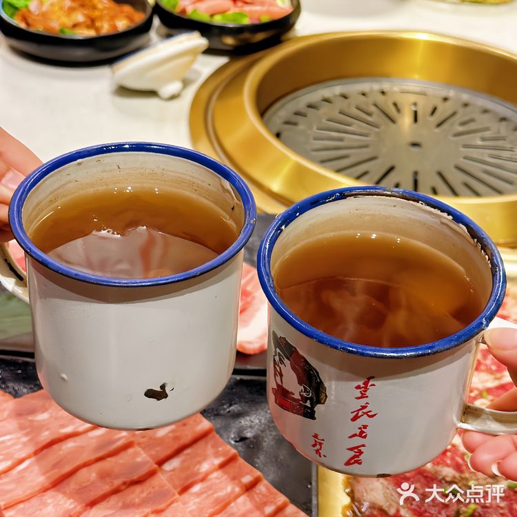 吃顿烤肉来感受下人间烟火气