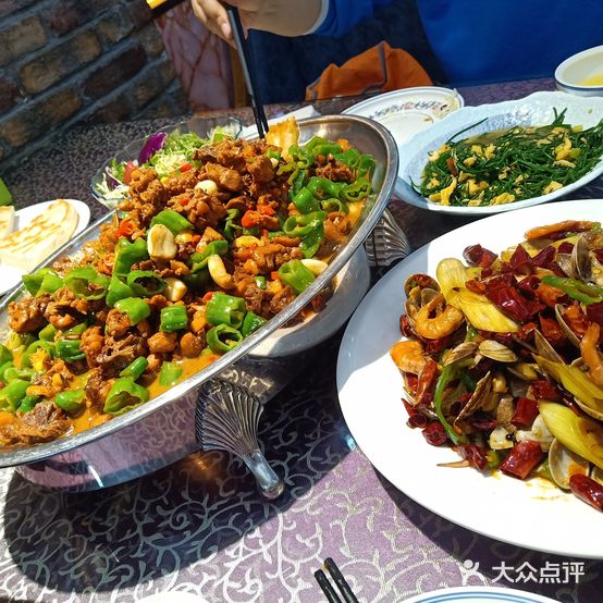 怡牧原芦花鸡主题饭店