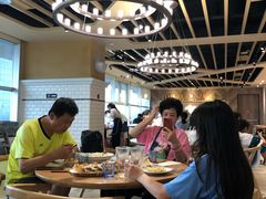 大堂-必胜客(金元宝店)