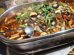 -牟记江湖重庆地标特色菜鱼蛋海鲜羊蝎子(巴南区黑金冠十多年好店)