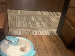-爱碗亭·鲜炒湖南菜(壹城中心店)