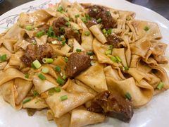 -壹阁胡羊焖饼(特色小吃街店)