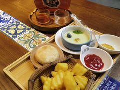 -芸南道·过桥米线(昆明老街旗舰店)